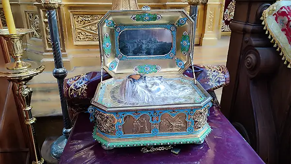 Дарохранительница с главой апостола Андрея Первозванного