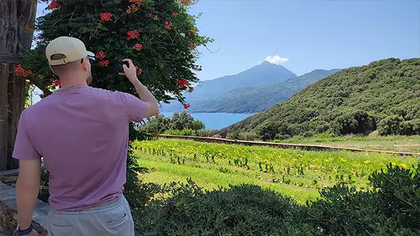 Вид на море и вершину Афона с монастыря Ставроникита