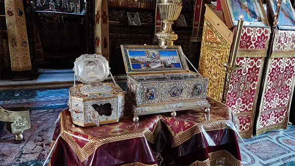 Святыни монастыря Ватопед: пояс Богородицы и мощи святителя Иоанна Златоуста